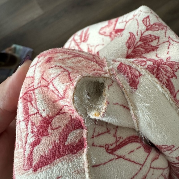 Red and Cream Reversible Toile Jacket - Picture 5 of 6